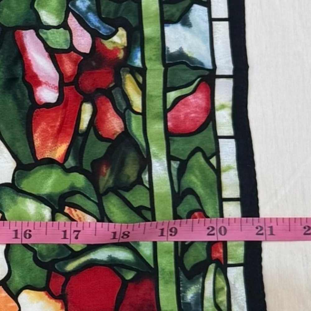Metropolitan Museum Art Silk Scarf Stained Glass Floral Tiffany Red Green 21in - Picture 6 of 6
